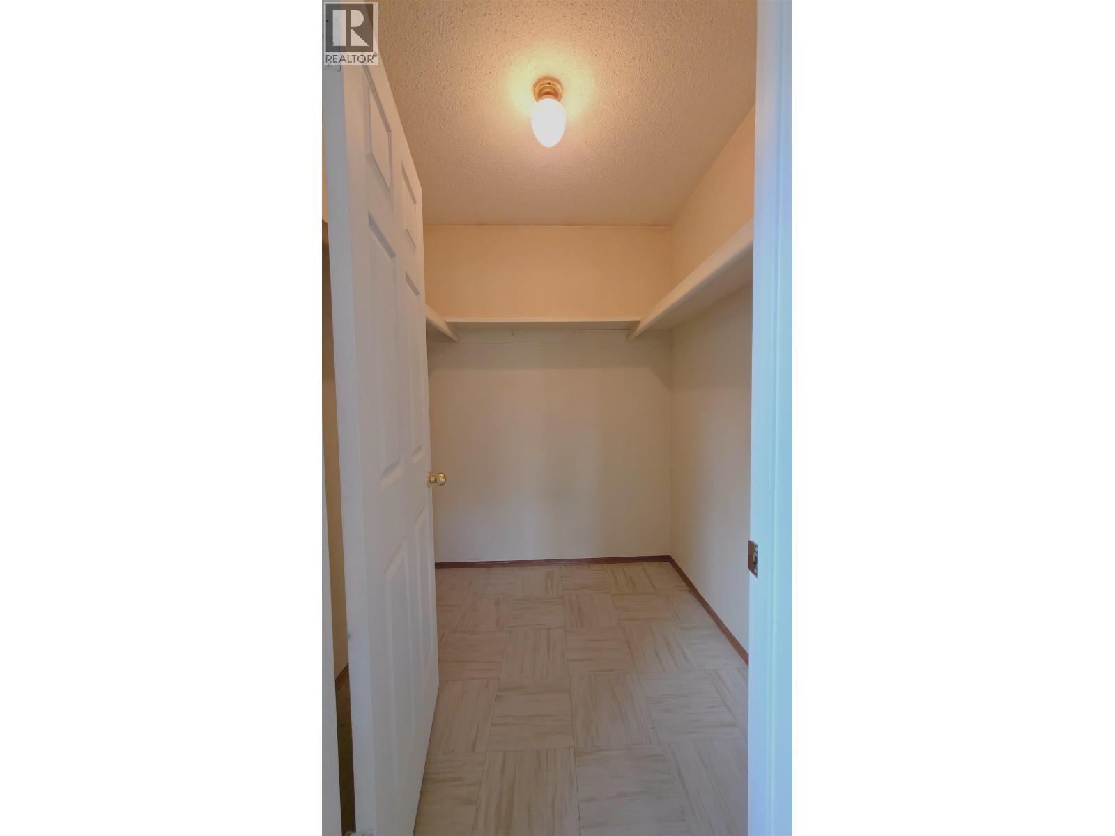 2583 BORDEN CRESCENT - 20