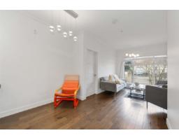 111 13468 King George Boulevard, Surrey, BC V3T0B5 Photo 14