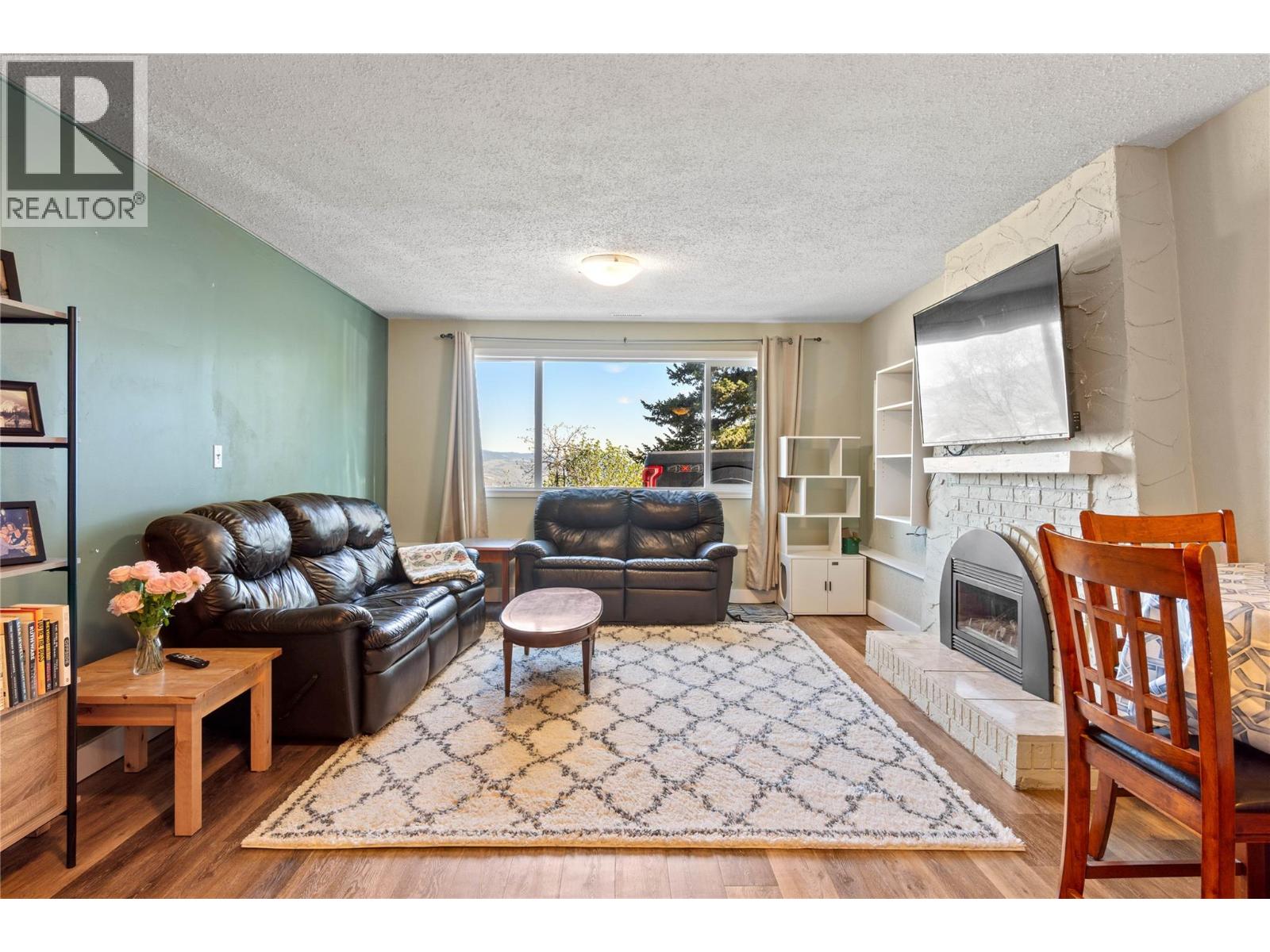 890 GLENEAGLES Drive - 30