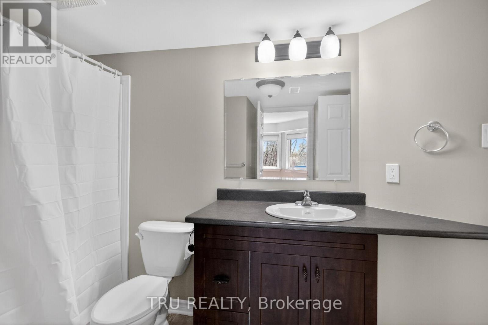 #113 398 VAN BUREN STREET - 21