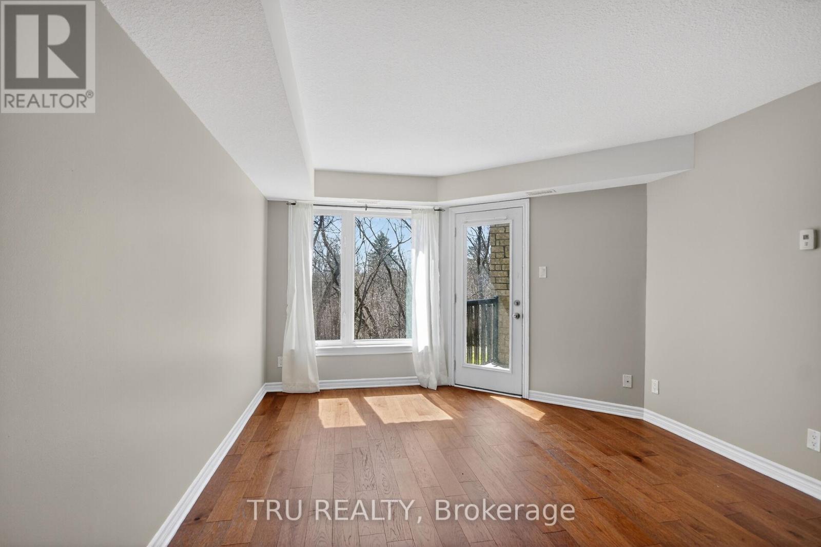 #113 398 VAN BUREN STREET - 16