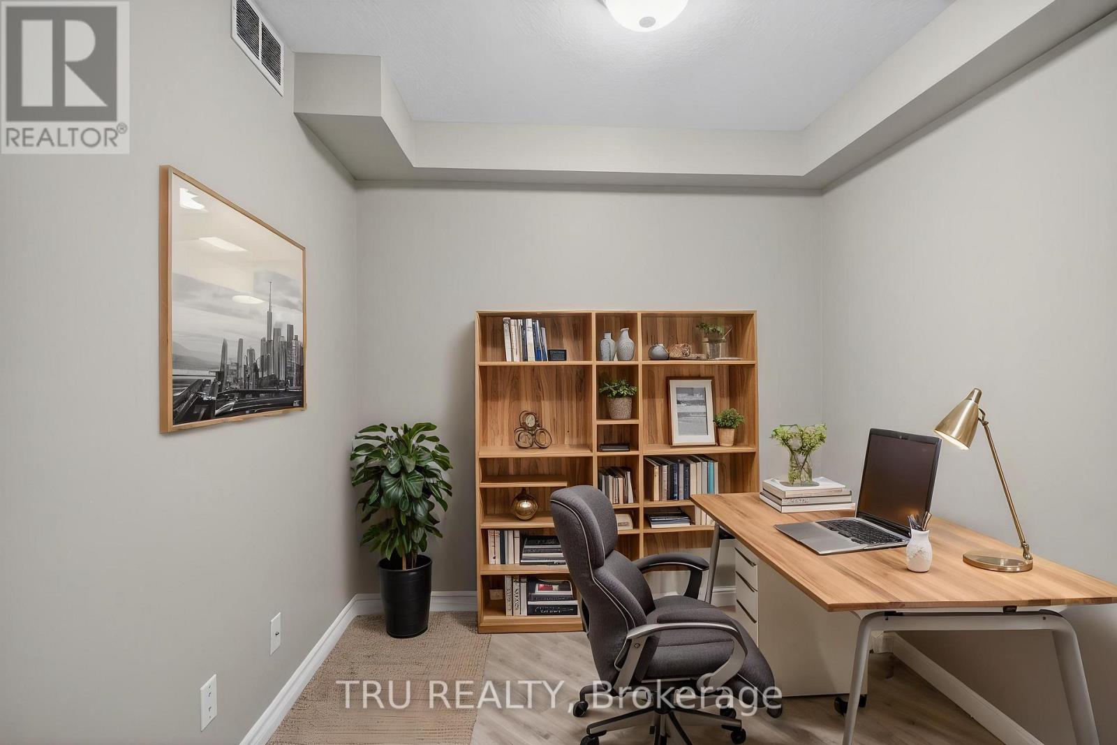 #113 398 VAN BUREN STREET - 25