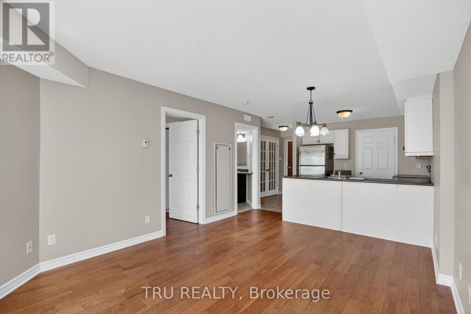 #113 398 VAN BUREN STREET - 7