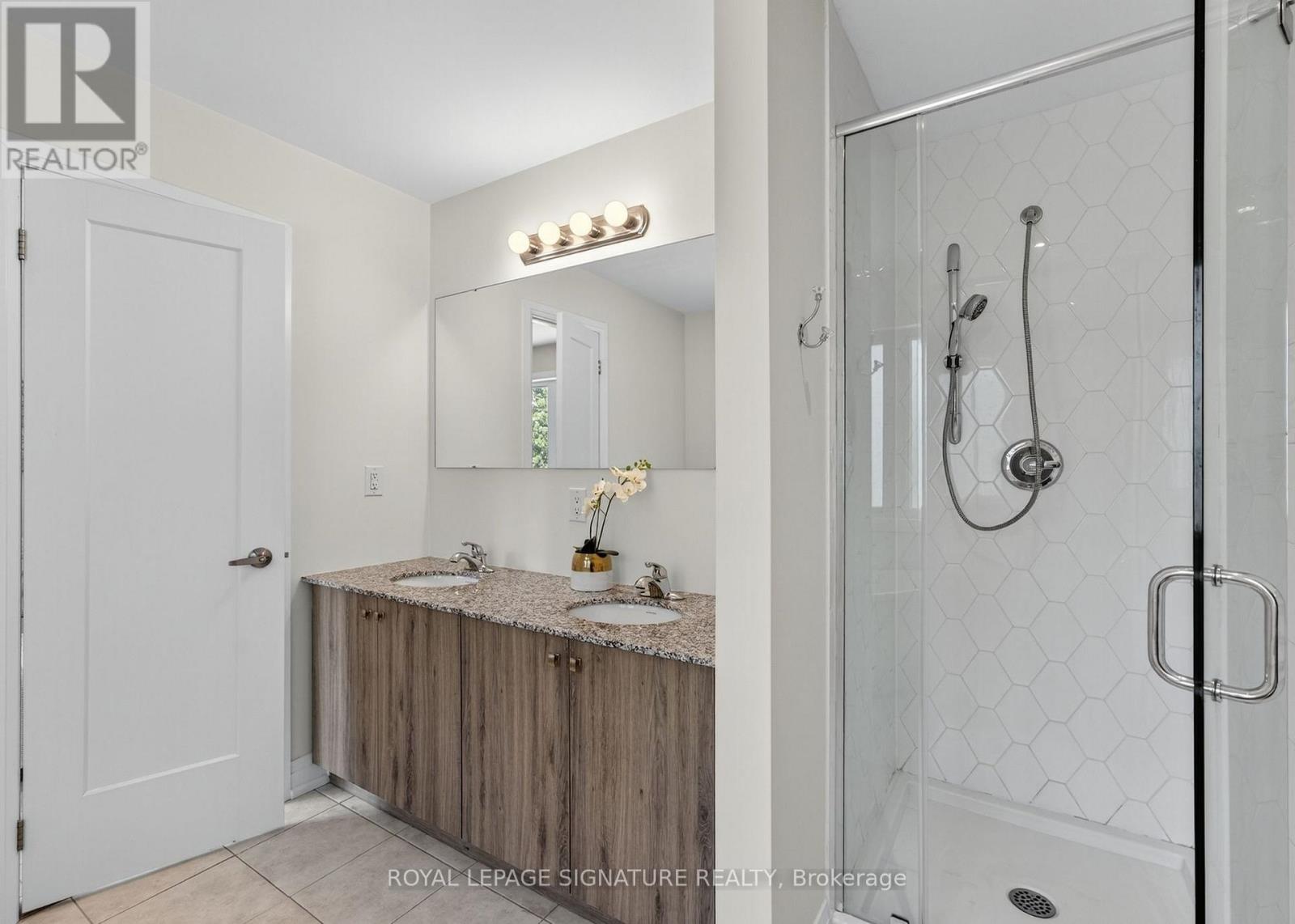 Ensuite Bathroom Walk-In Shower
