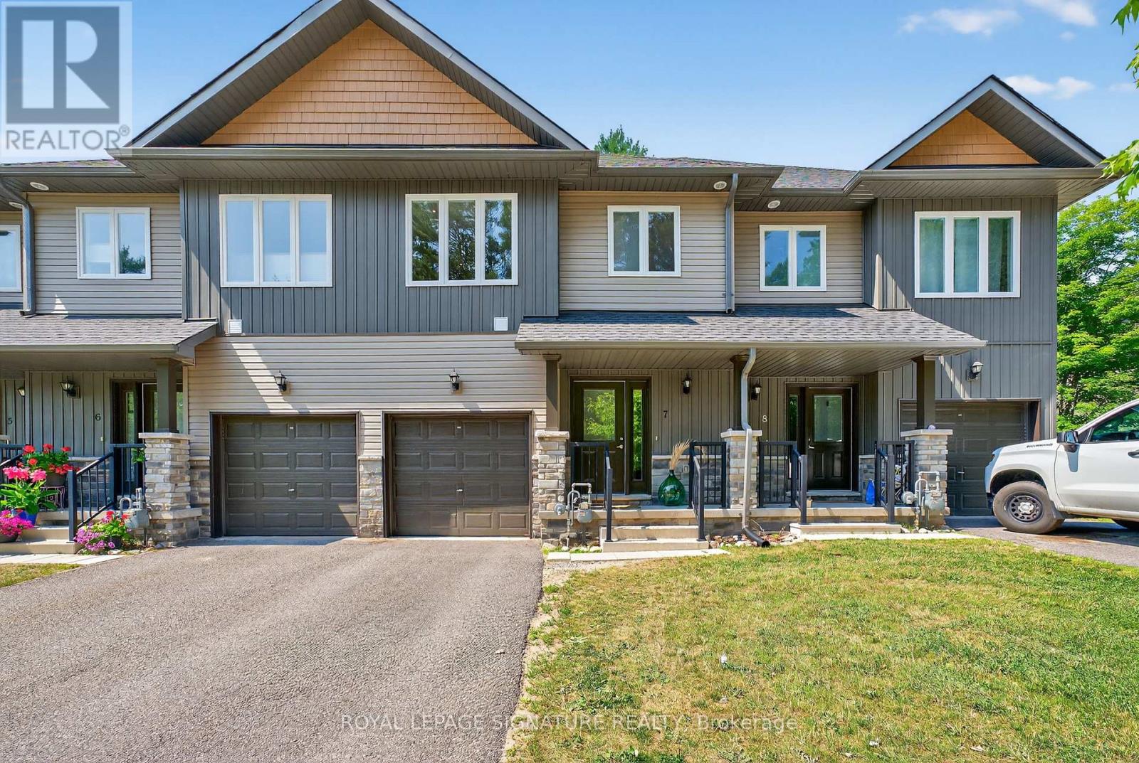1 Car Attached Garage