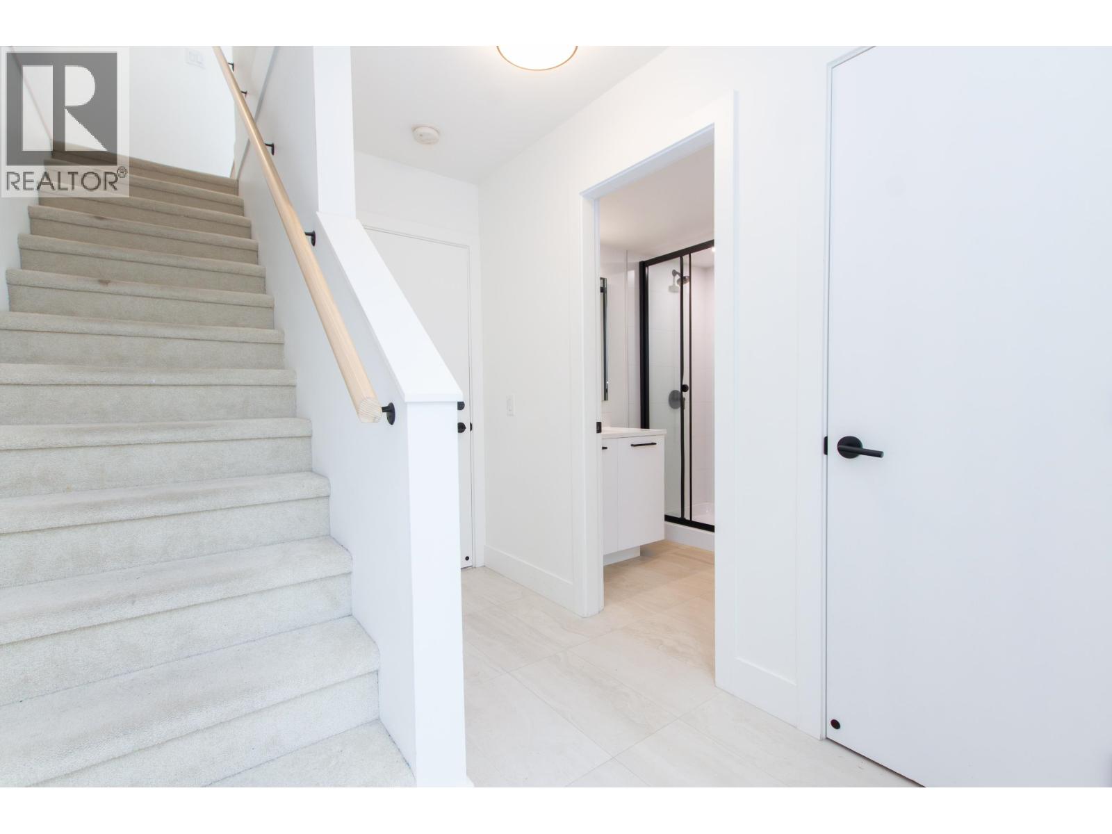 38045 KEEL WAY, Squamish