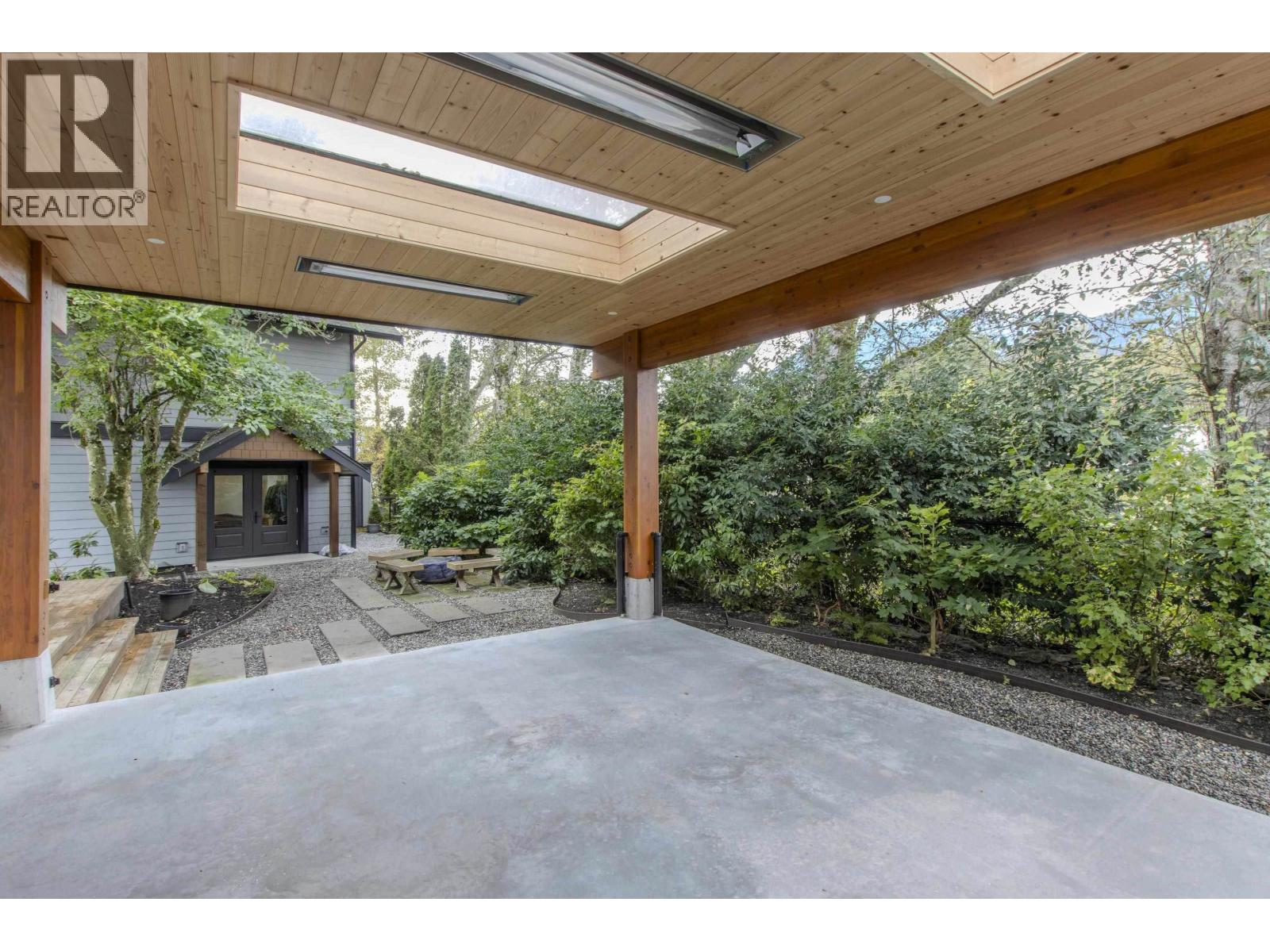 41281 MEADOW AVENUE — photo 24