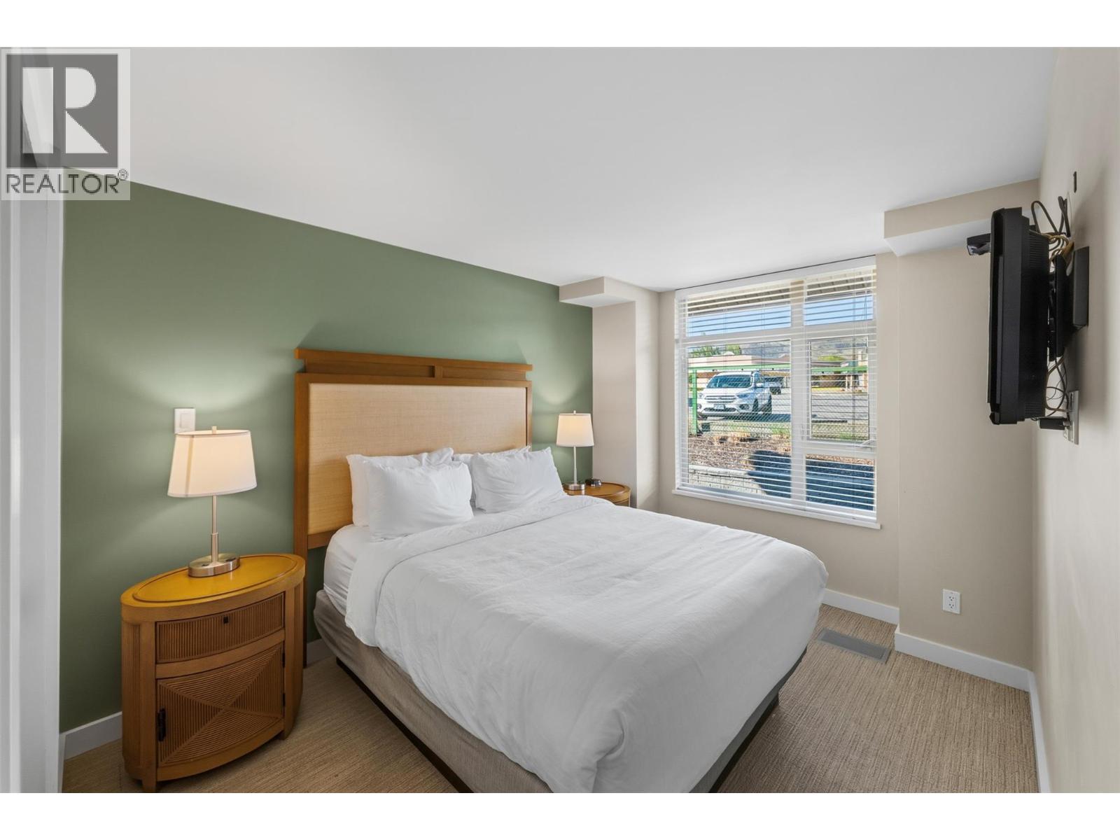 54 15 Park Place, Osoyoos