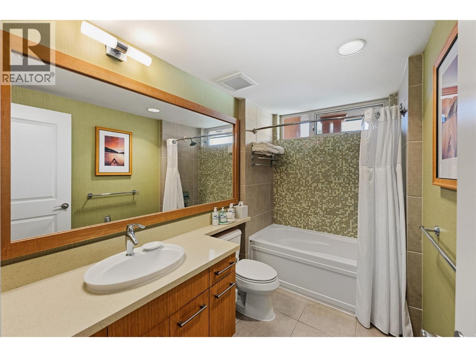 54 15 Park Place, Osoyoos