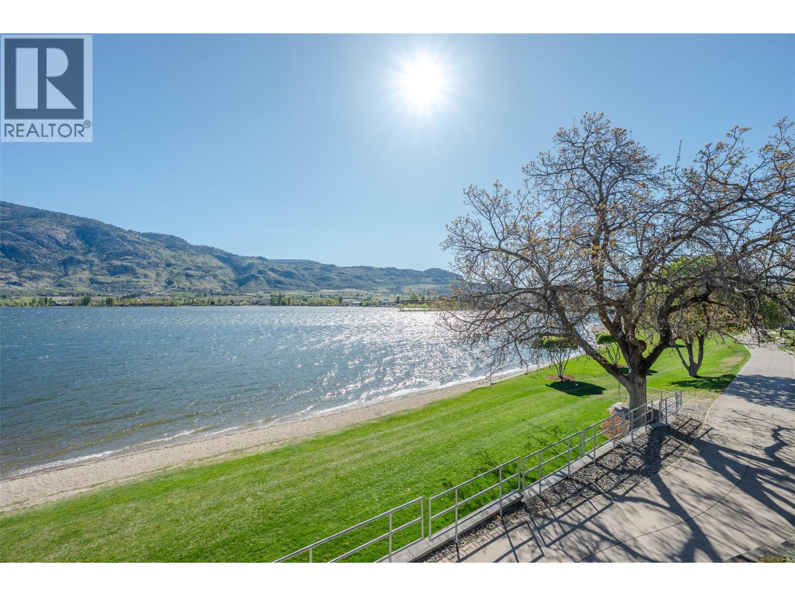 54 15 Park Place, Osoyoos