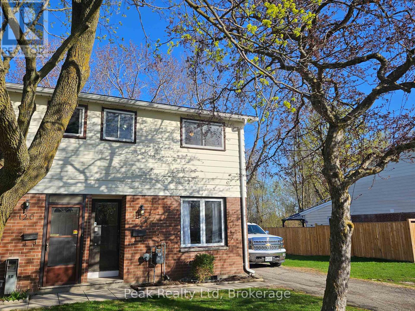 122 KEATS DRIVE - 3