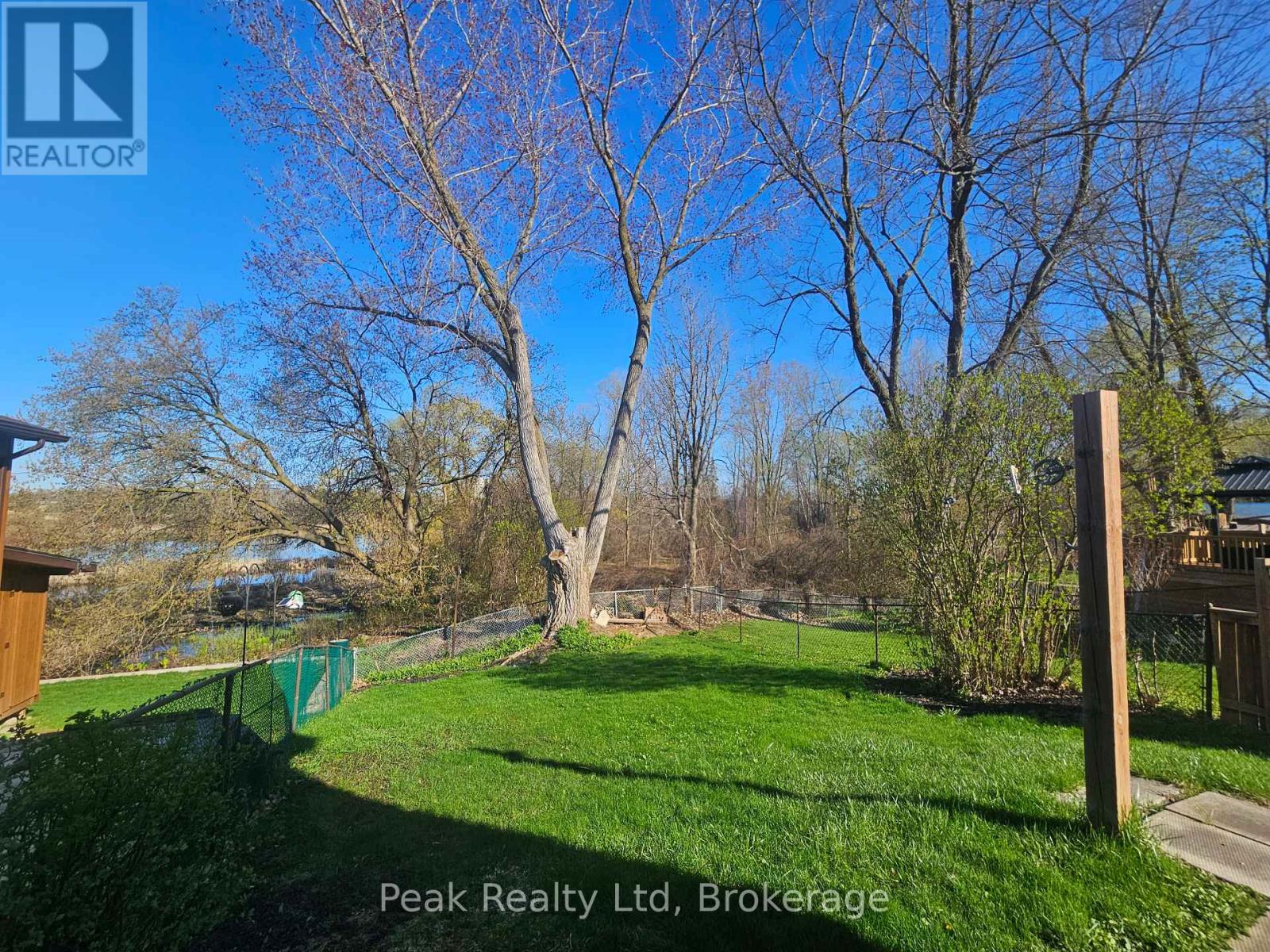 122 KEATS DRIVE - 5