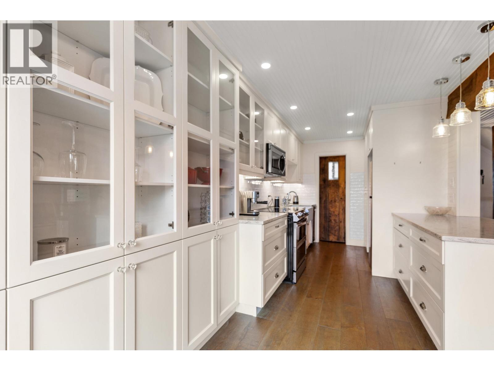 Photo 11 of 34 — 184 111 TABOR BOULEVARD · Prince George, BC