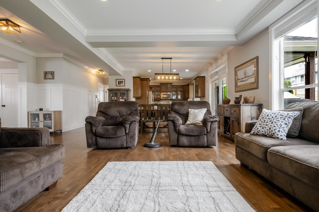 8761 MACHELL STREET — photo 12