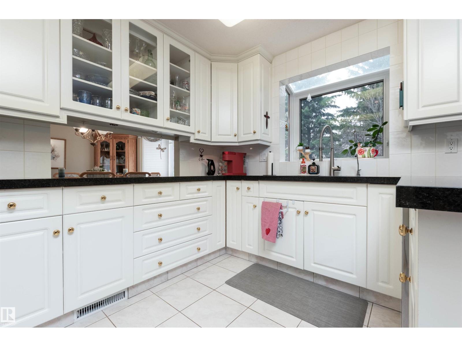 60 WOODSTOCK DR, Sherwood Park