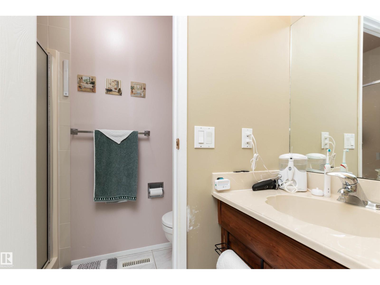 60 WOODSTOCK DR, Sherwood Park