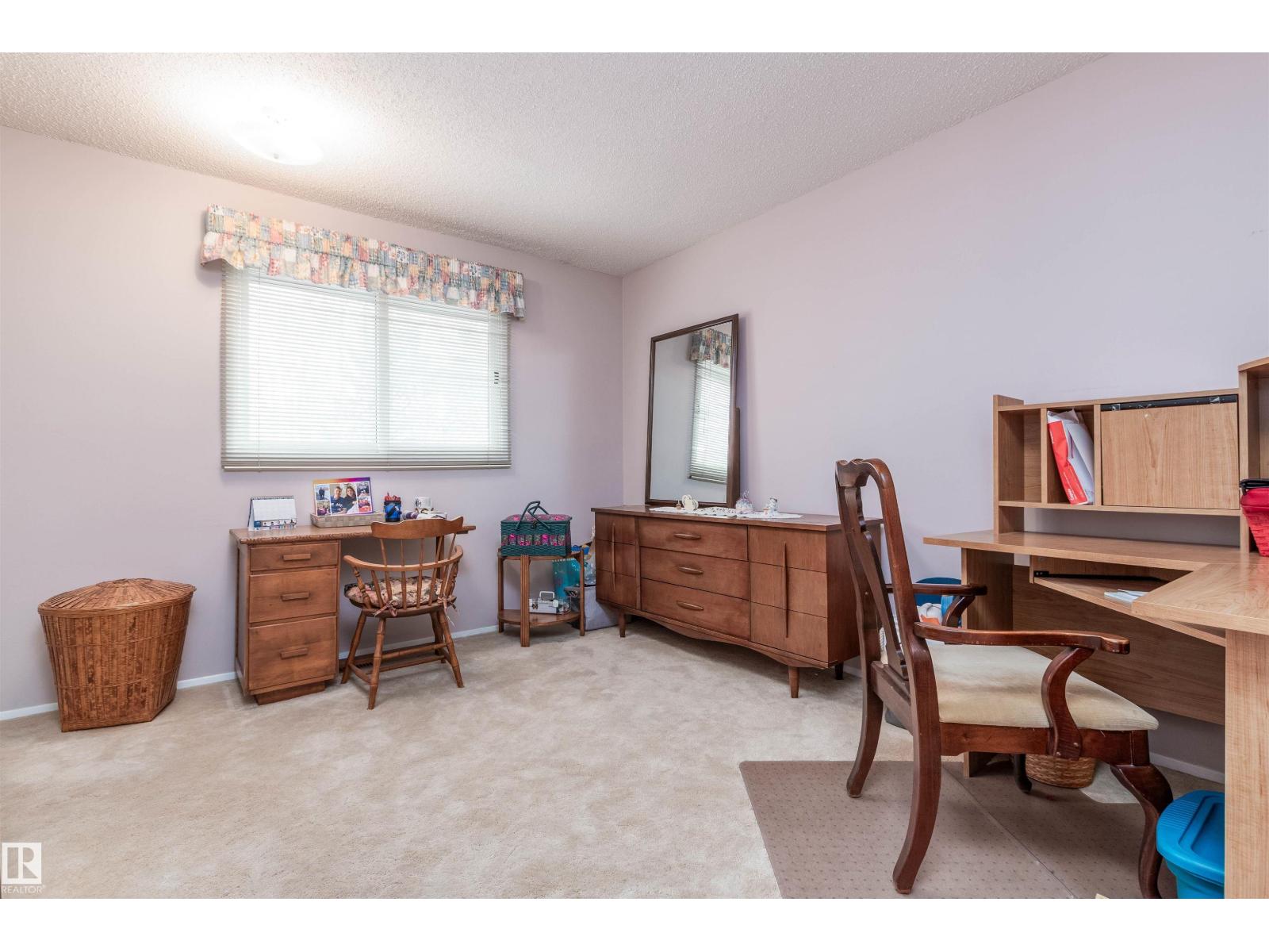 60 WOODSTOCK DR, Sherwood Park