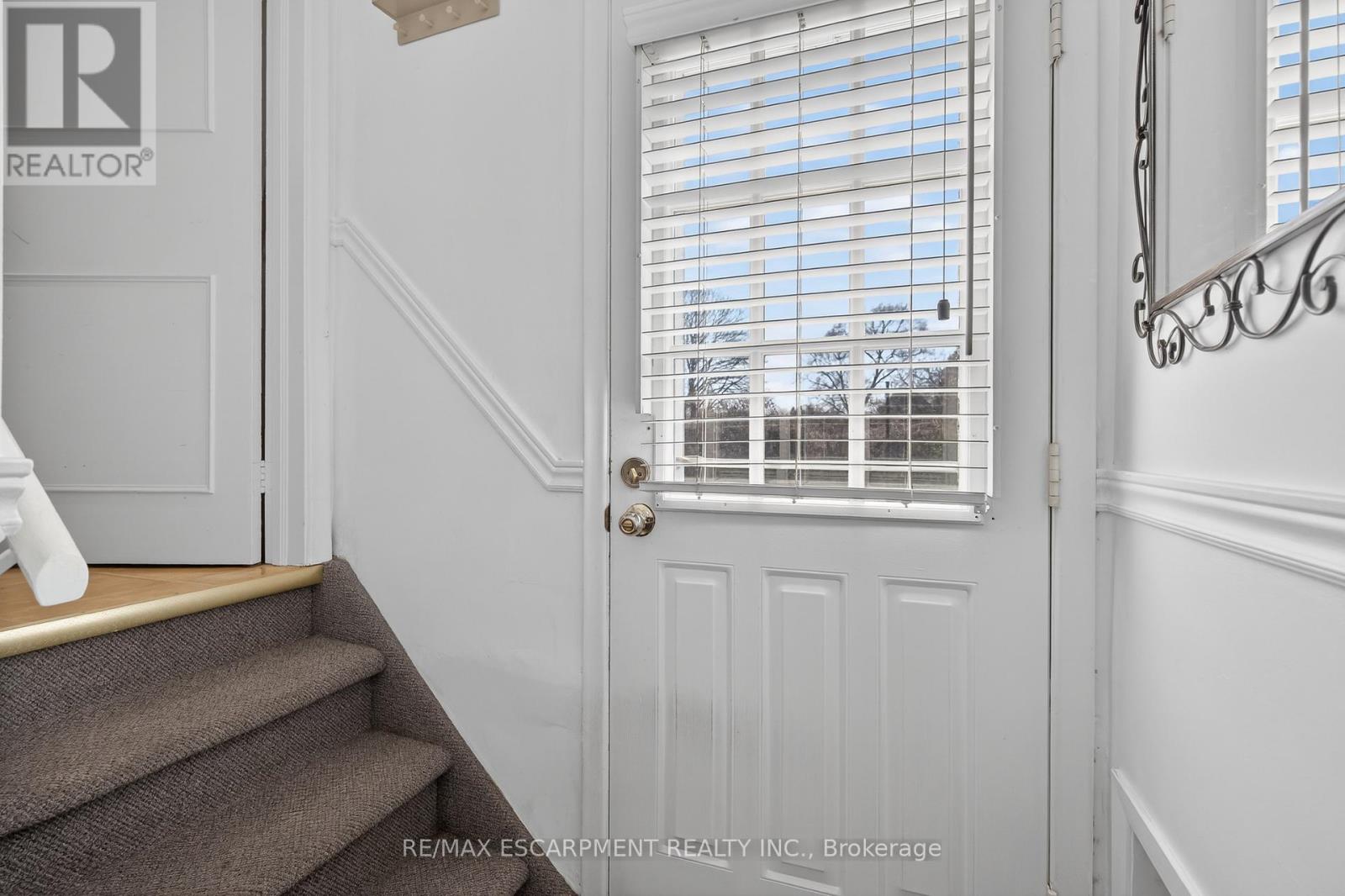 1055 SHEPHERD'S DRIVE - 21