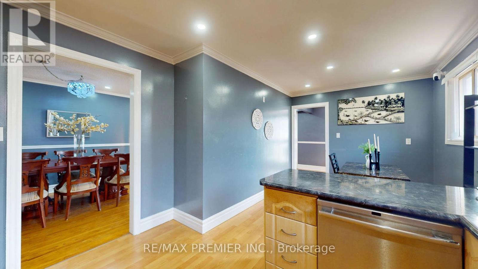 258 GRANDRAVINE DRIVE - 12