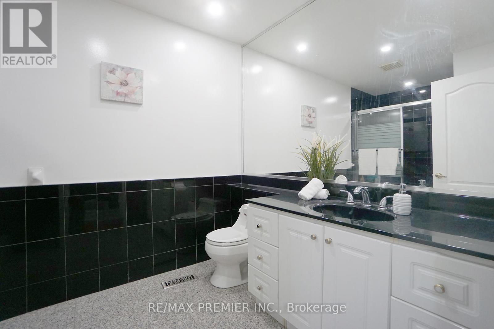258 GRANDRAVINE DRIVE - 24
