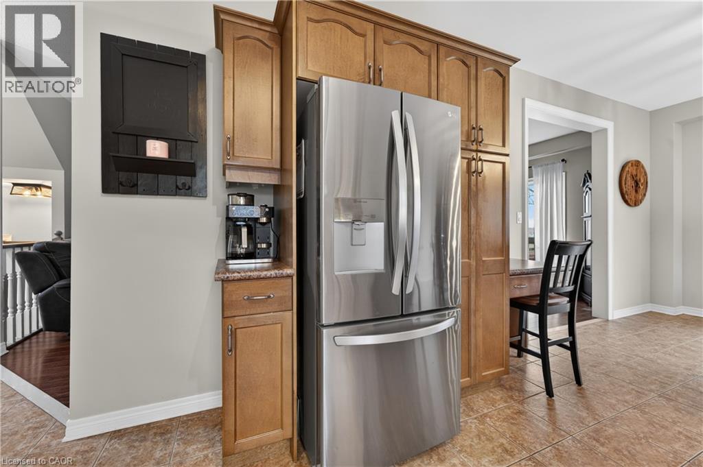 4071 BUSH Crescent, Beamsville, Ontario, L3J0G7 — Photo 7