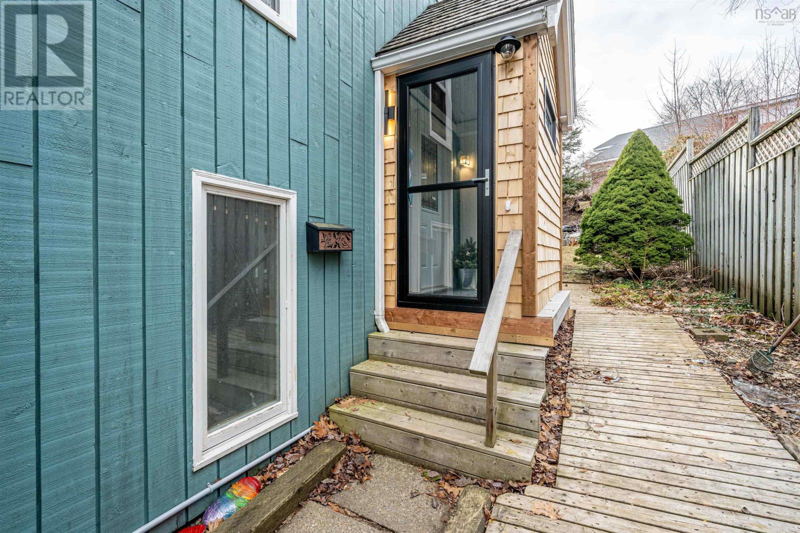 Property 23 of 30 of 450 Shore Drive