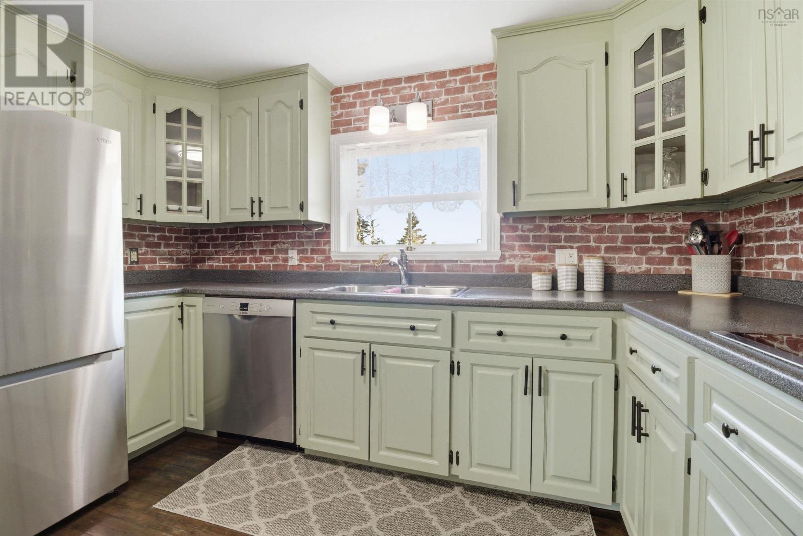 Property 11 of 44 of 276 Passage Road