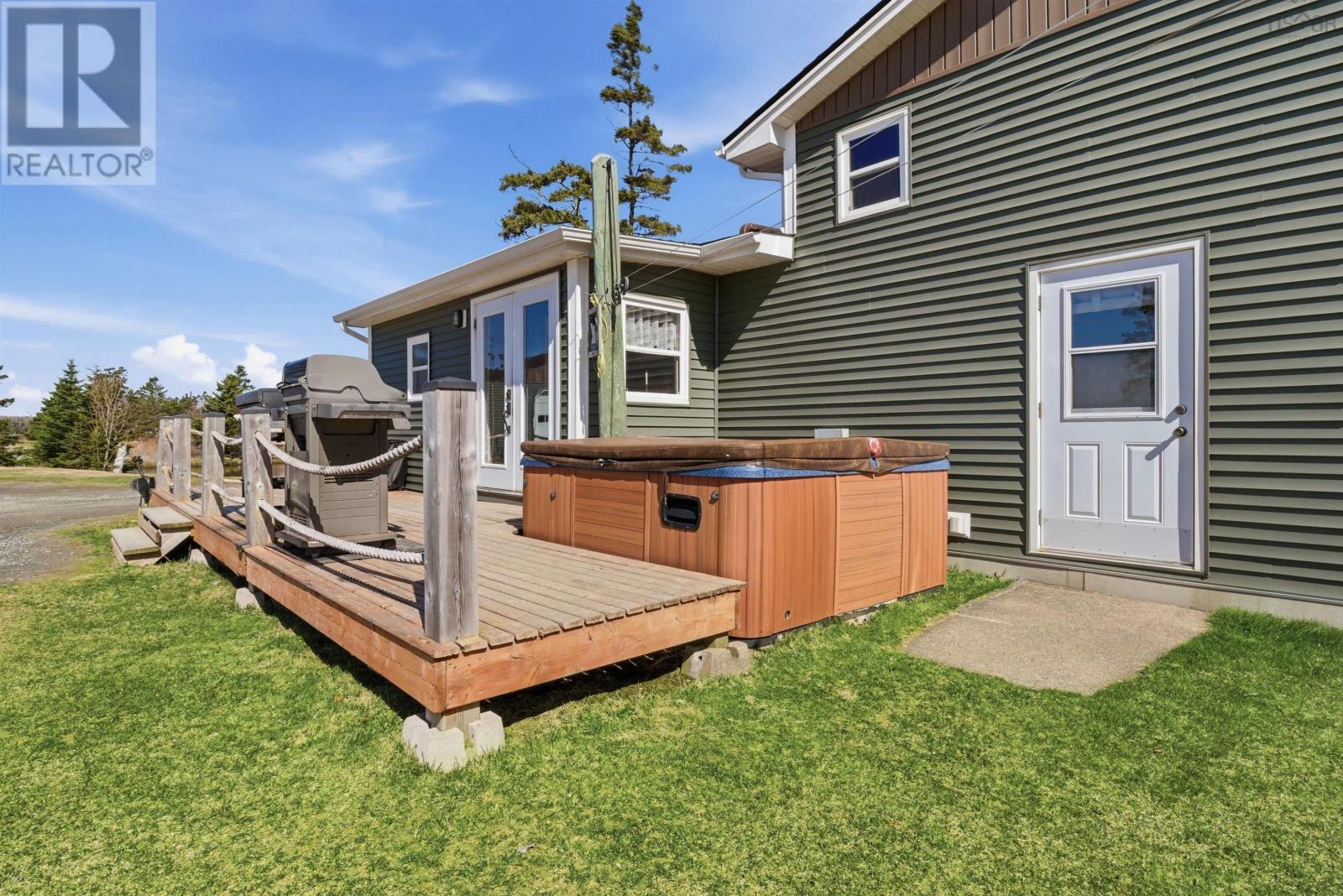 Property 35 of 44 of 276 Passage Road