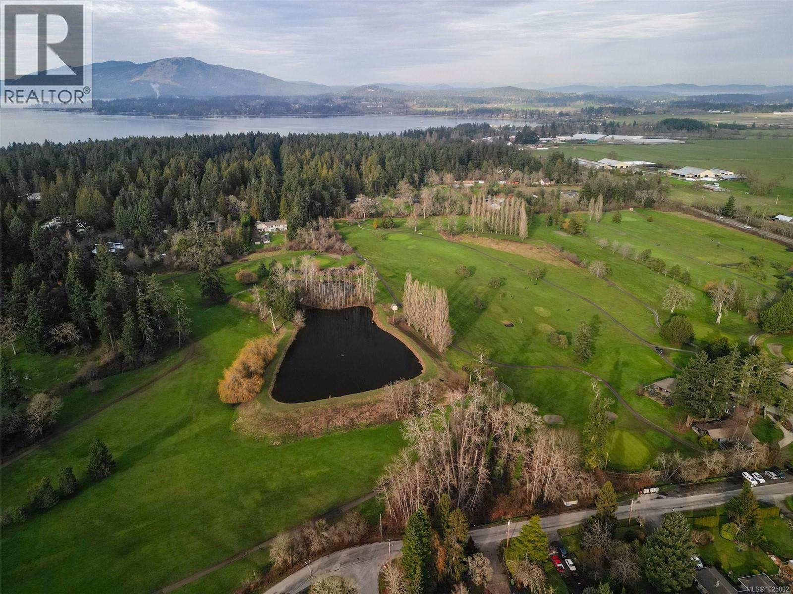 9146 West Saanich Rd, North Saanich