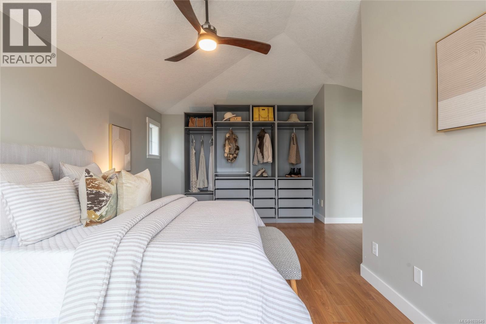 77 View Royal Ave - 32