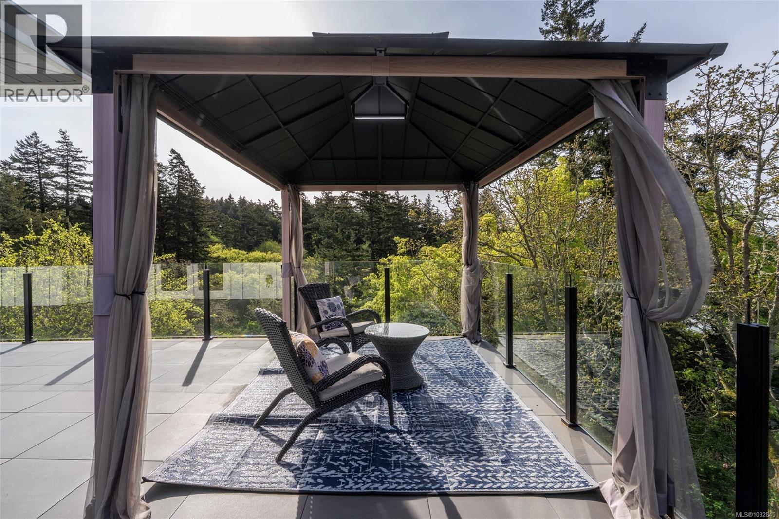 77 View Royal Ave - 18