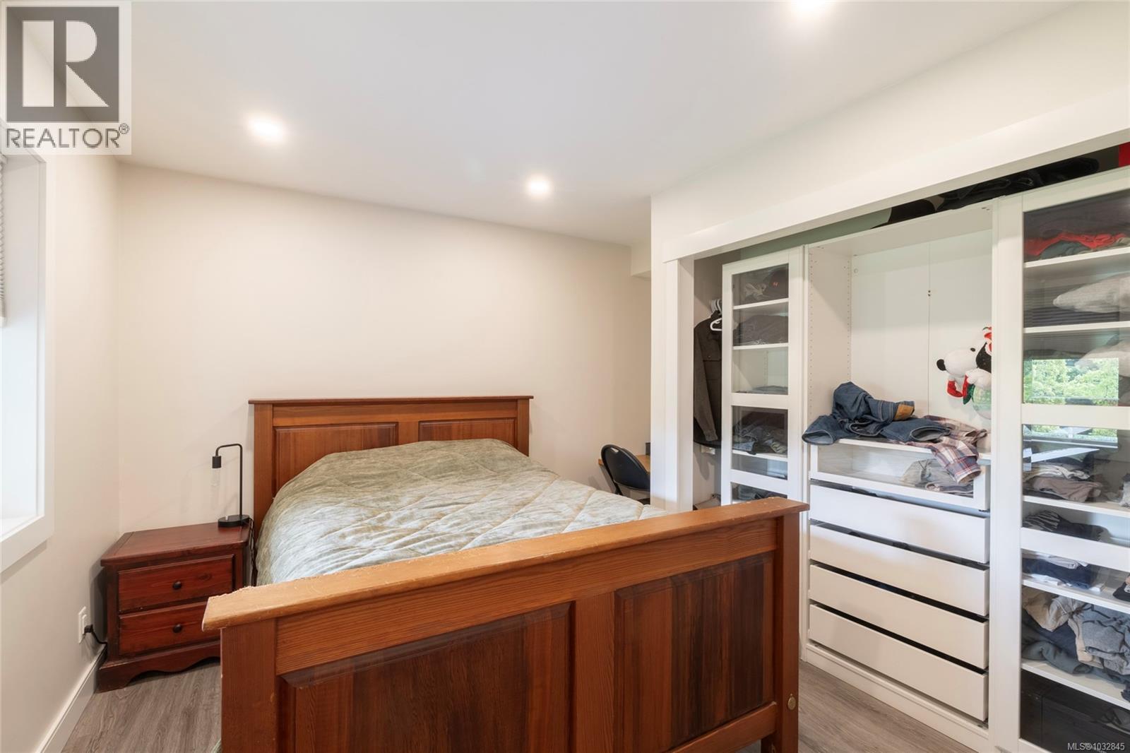 77 View Royal Ave - 43