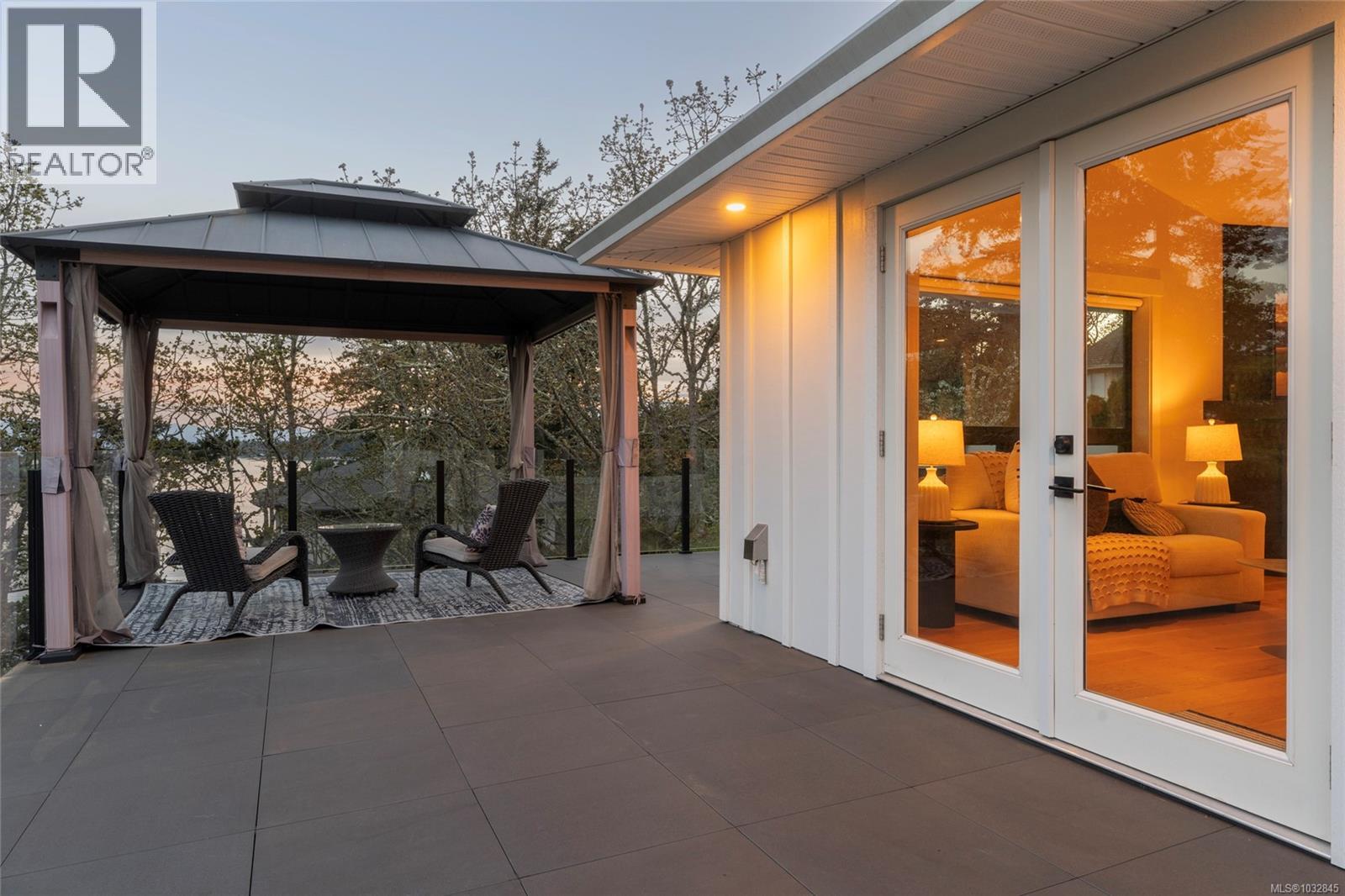 77 View Royal Ave - 55