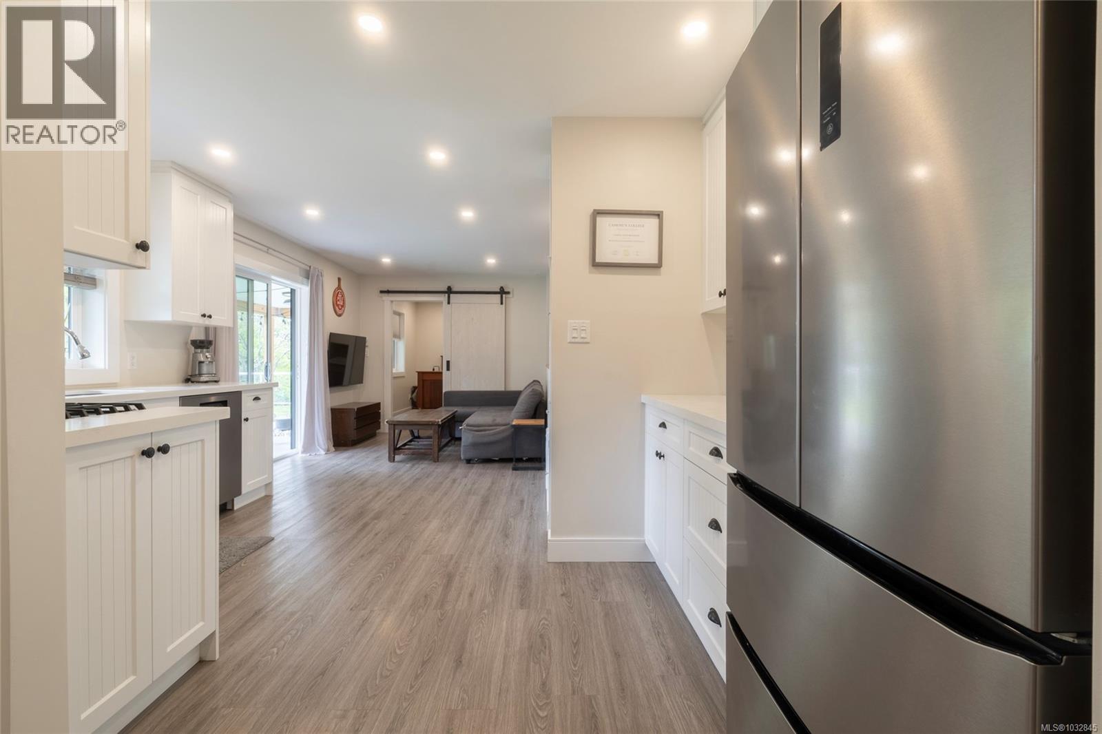 77 View Royal Ave - 38