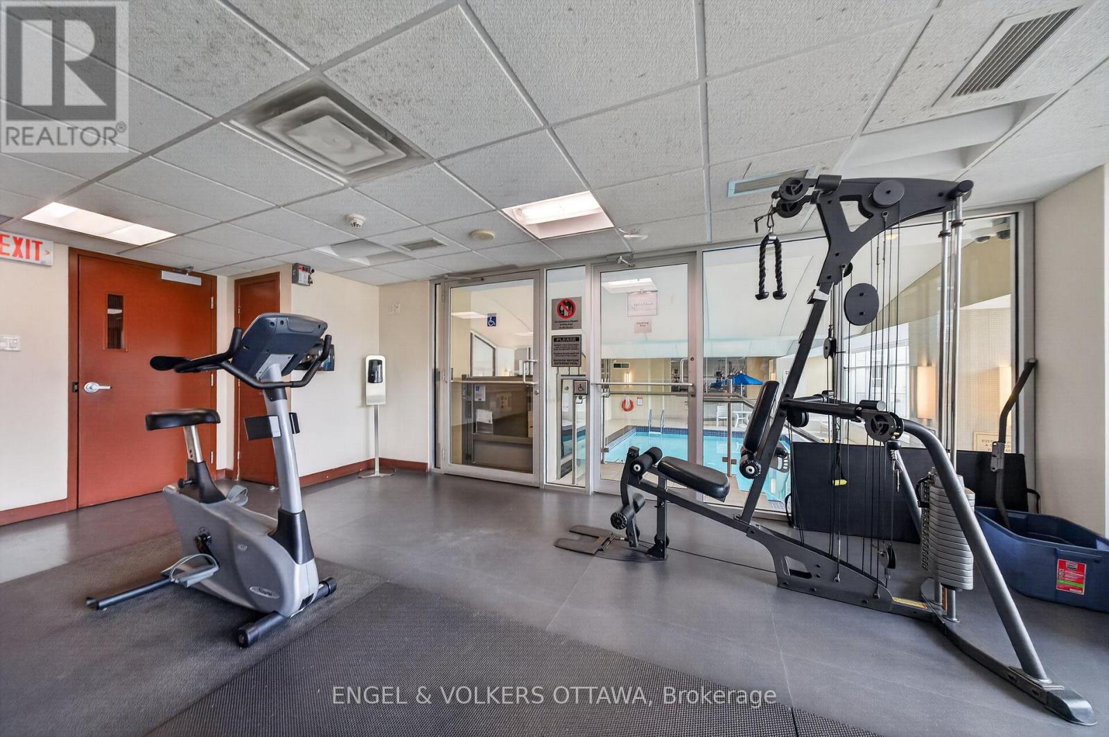 408 - 200 RIDEAU STREET — photo 9