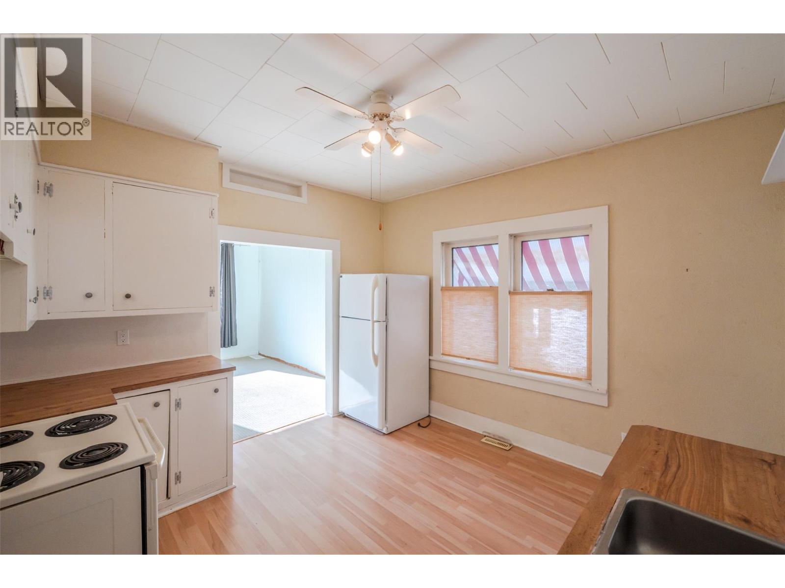 363 Nanaimo Avenue W, Penticton