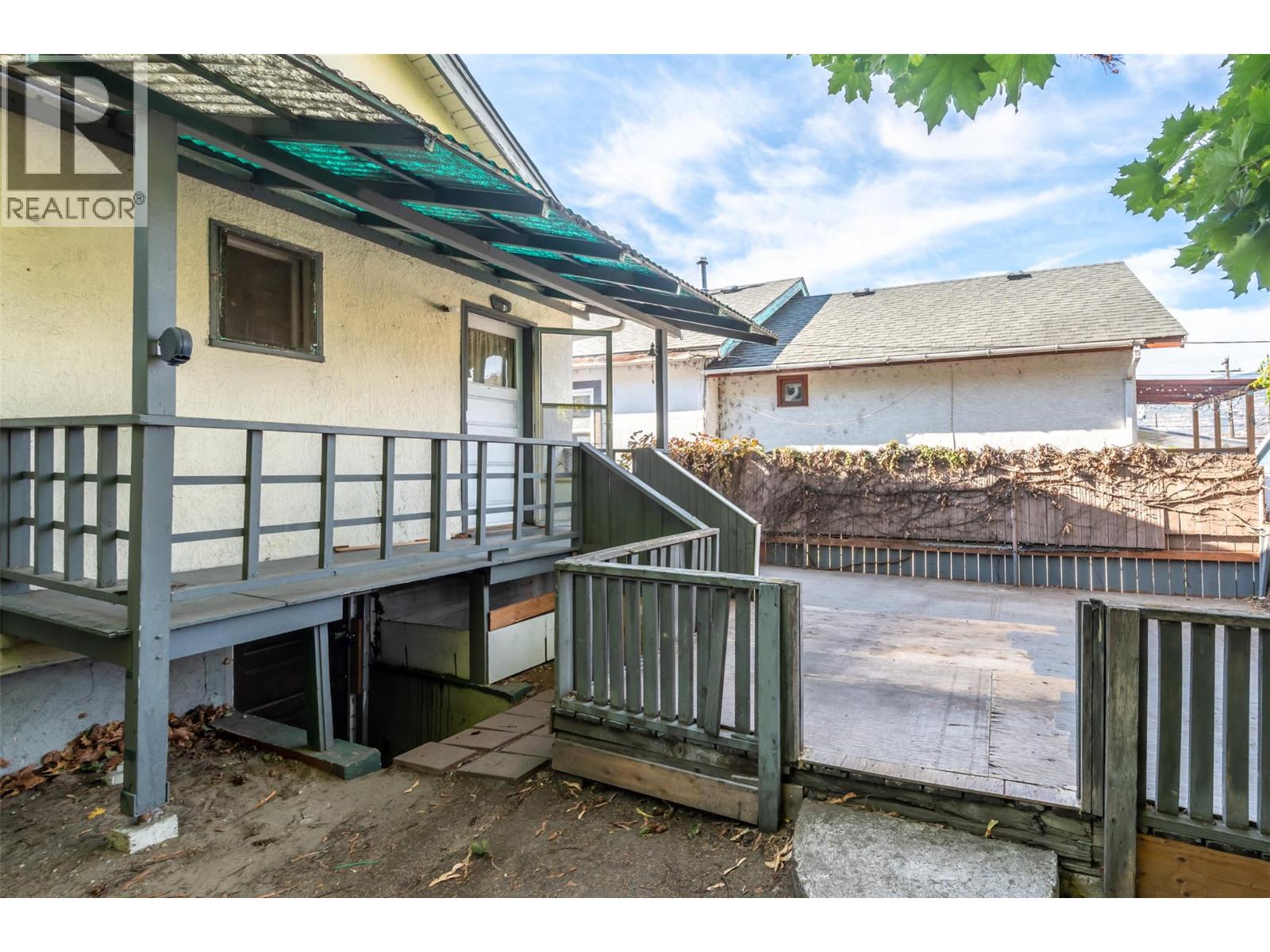 363 Nanaimo Avenue W, Penticton
