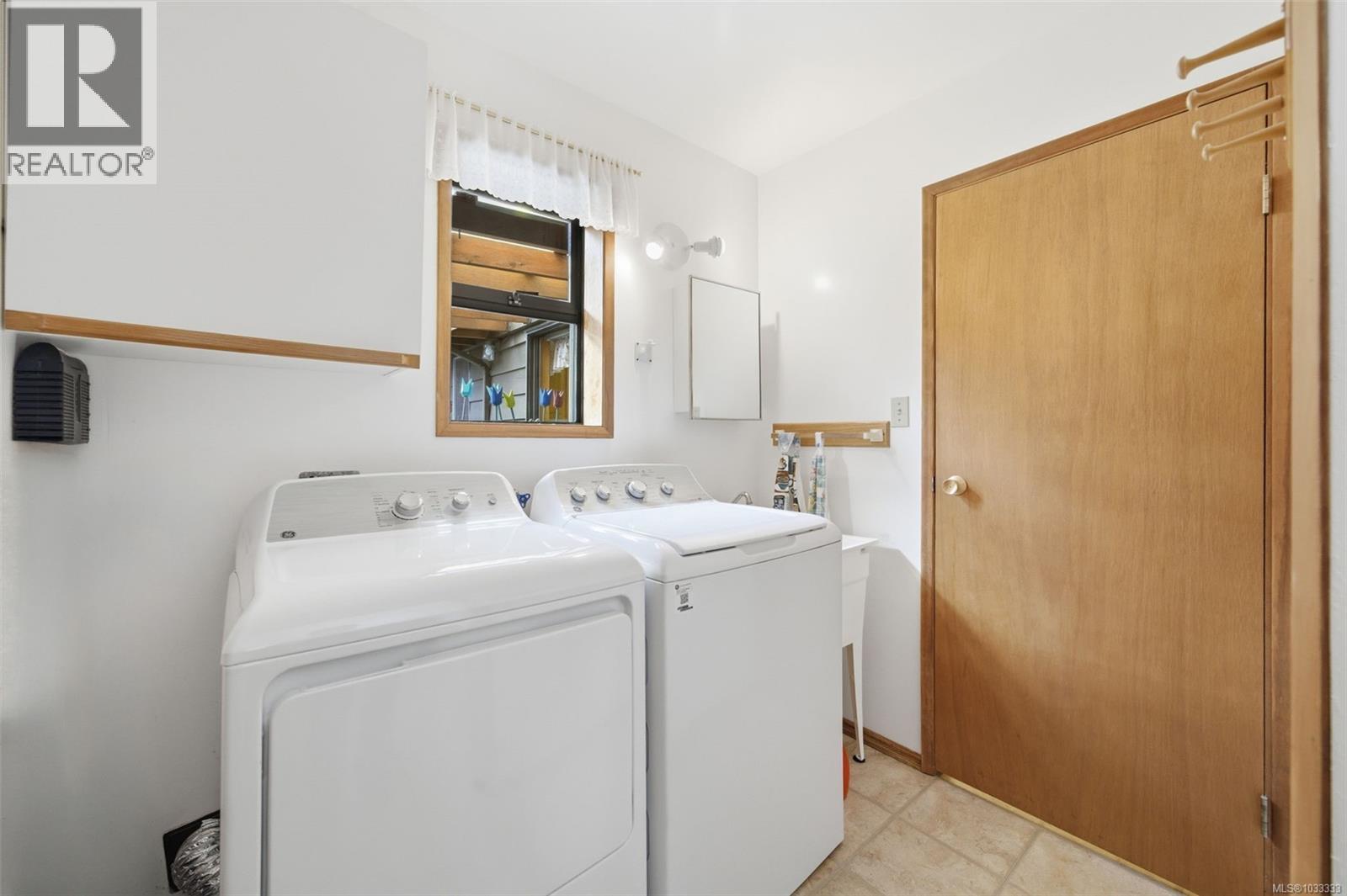  2163 Firwood Place, Sooke