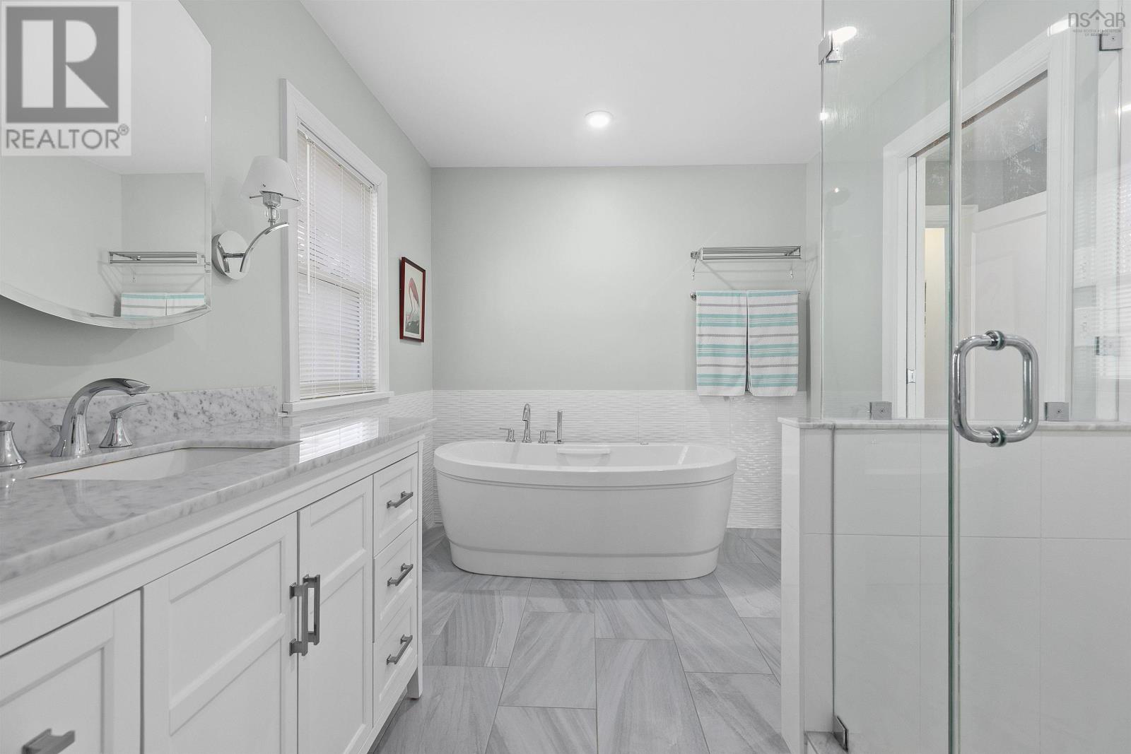 Property 28 of 51 of 186 Main Street