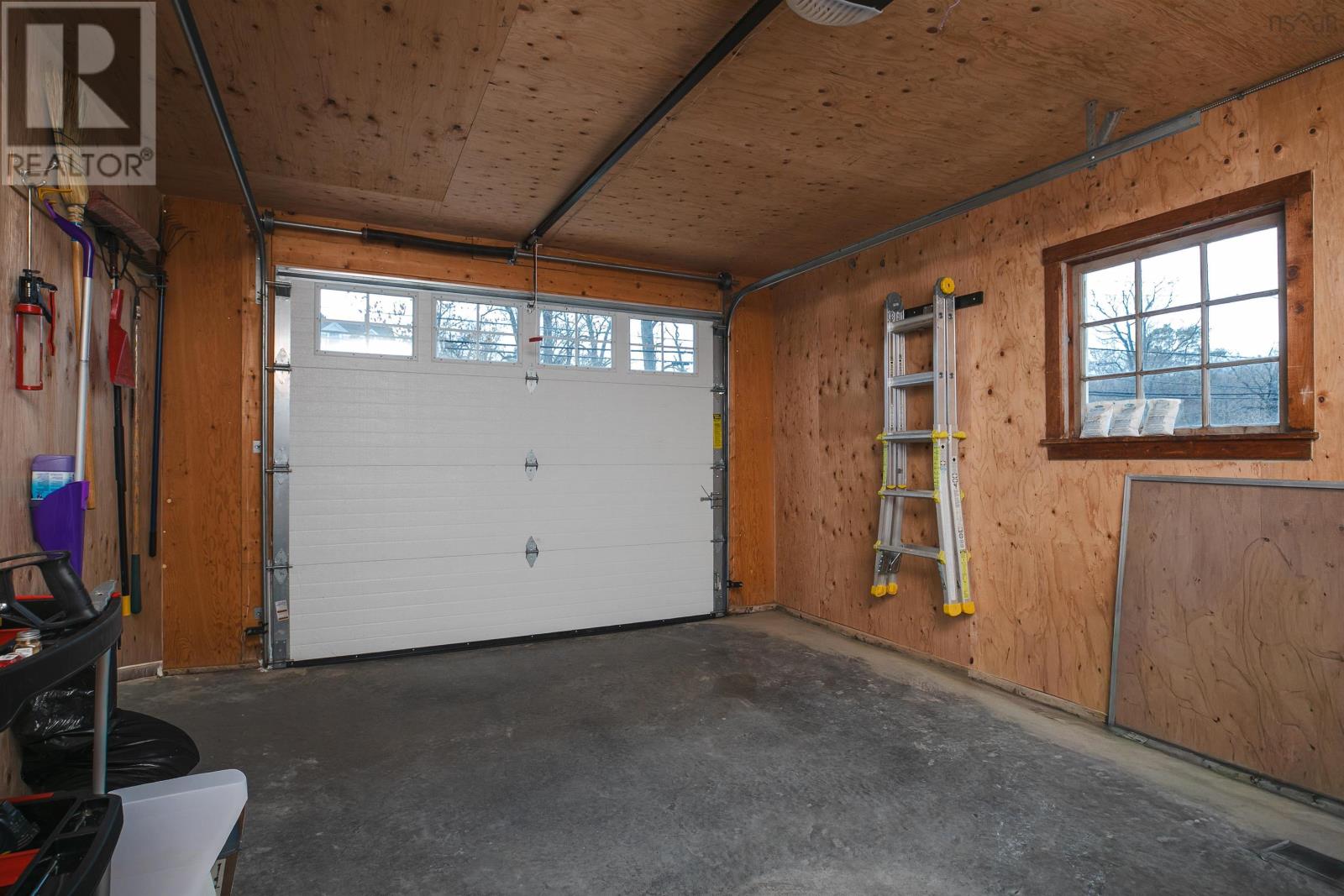 Property 41 of 51 of 186 Main Street