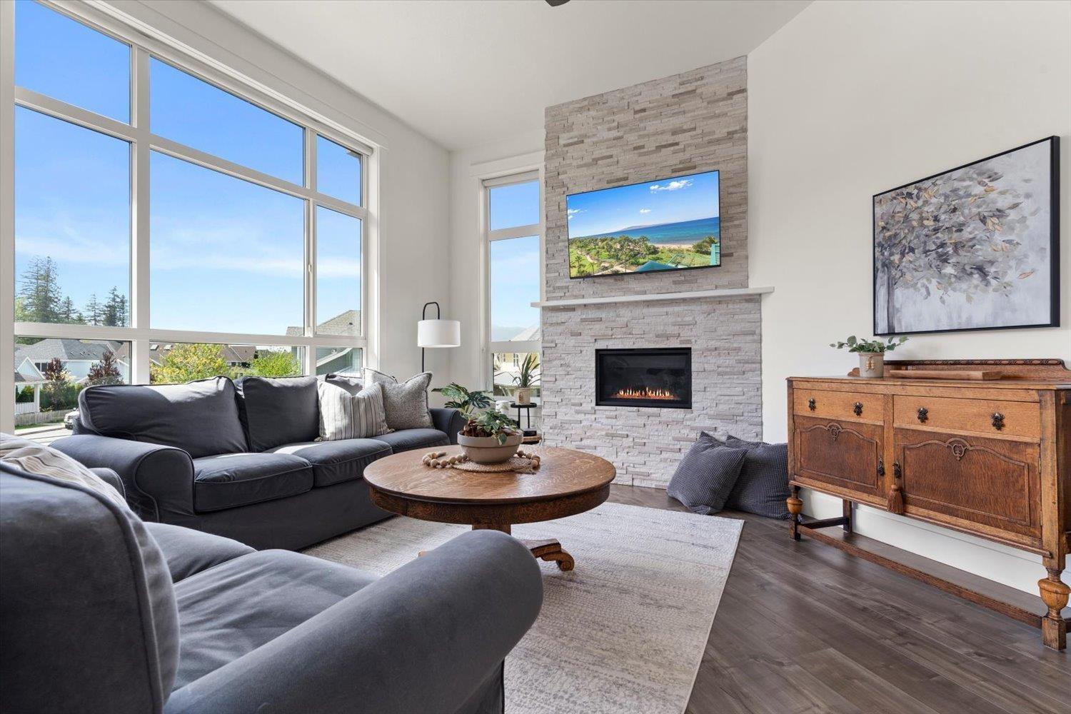 204 5384 TYEE LANE, Garrison Crossing — photo 10