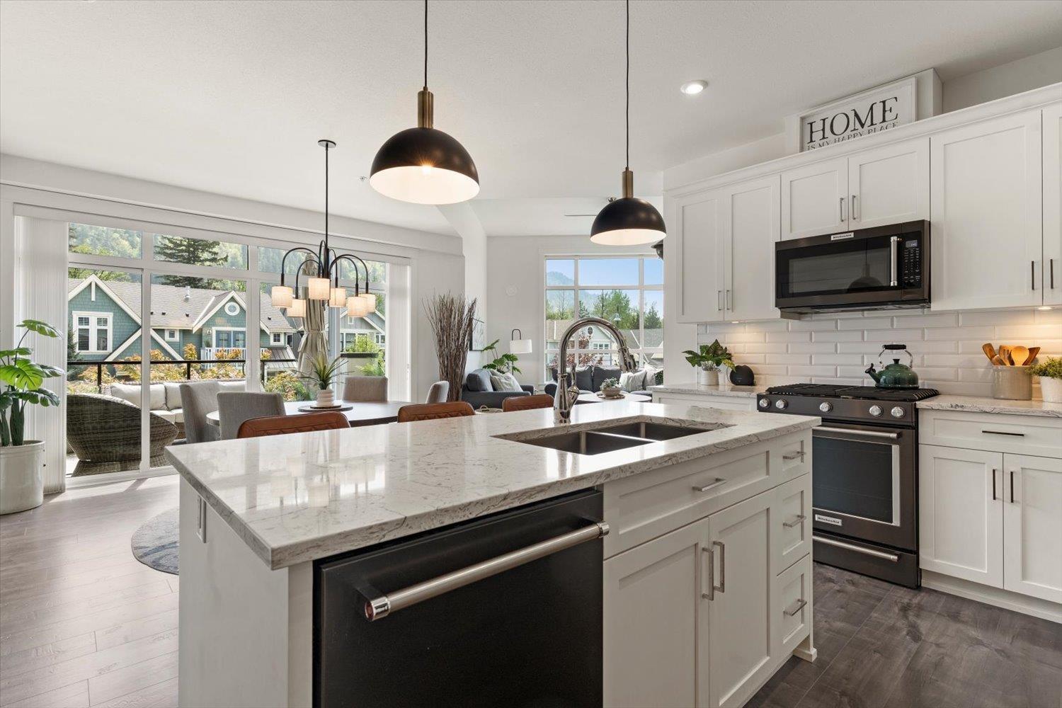 204 5384 TYEE LANE, Garrison Crossing — photo 14