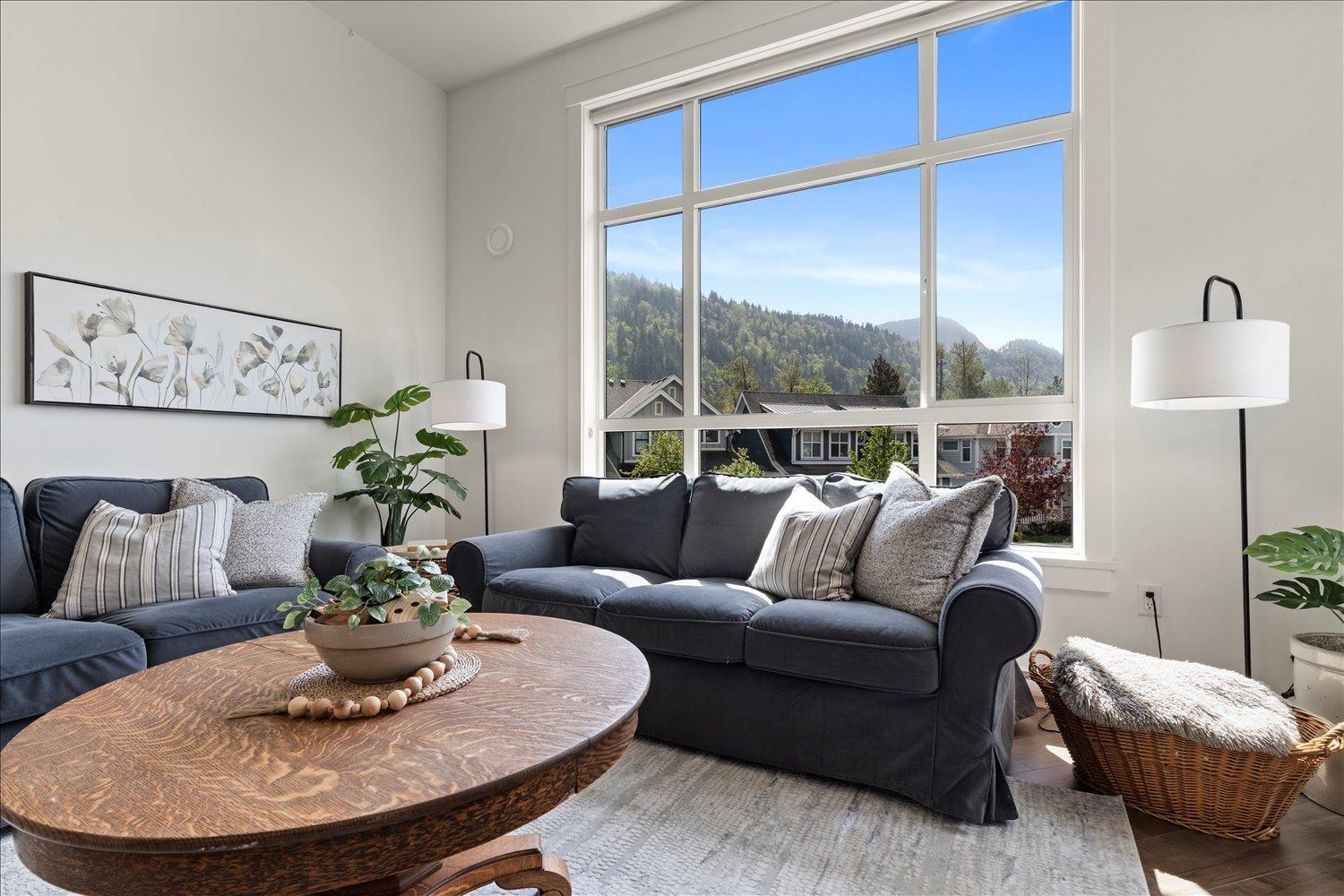 204 5384 TYEE LANE, Garrison Crossing — photo 13