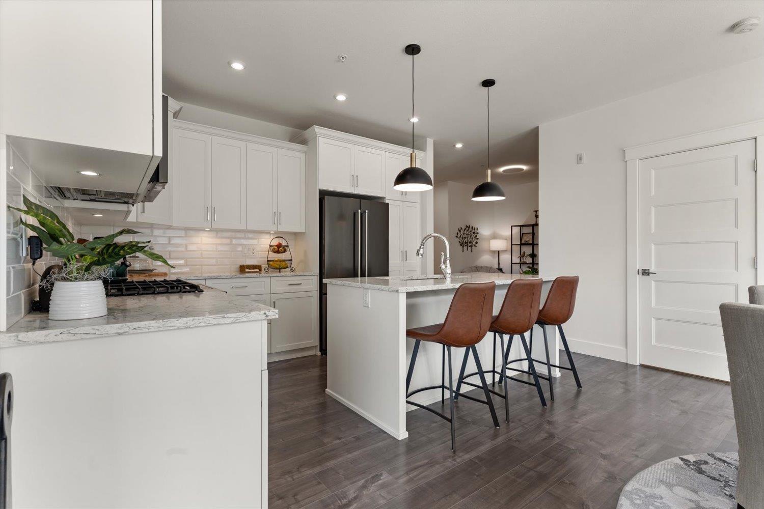 204 5384 TYEE LANE, Garrison Crossing — photo 16