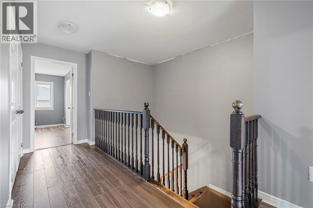 20 GILLESPIE Drive — photo 36