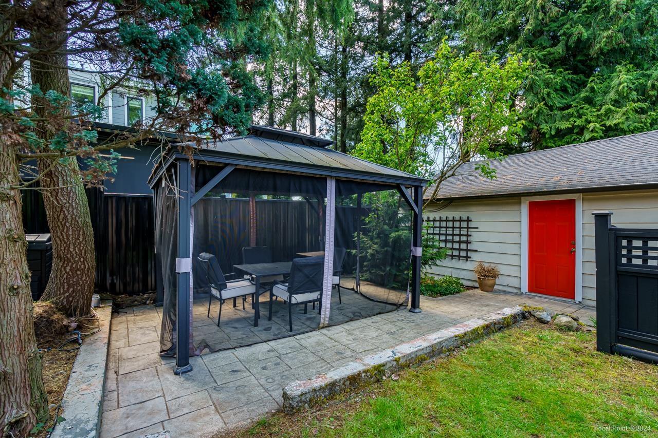 11230 82 Avenue, Delta