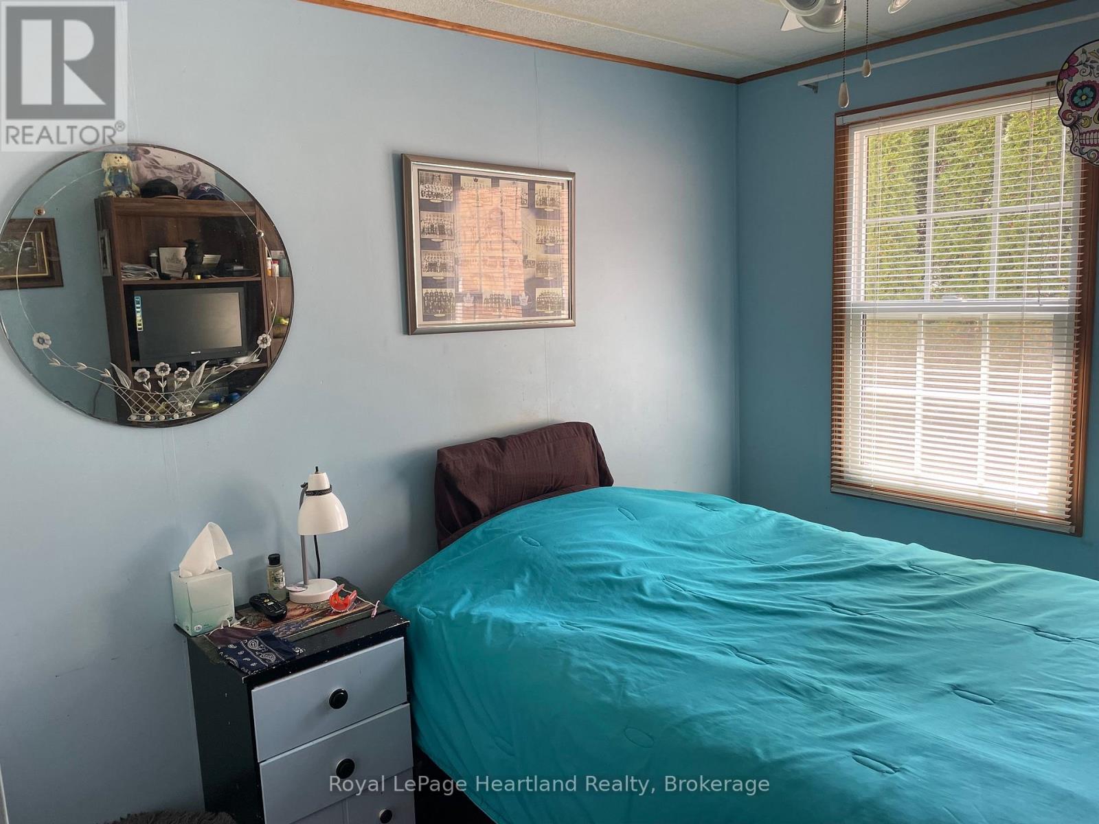 11 - 77719 BLUEWATER HIGHWAY - 11