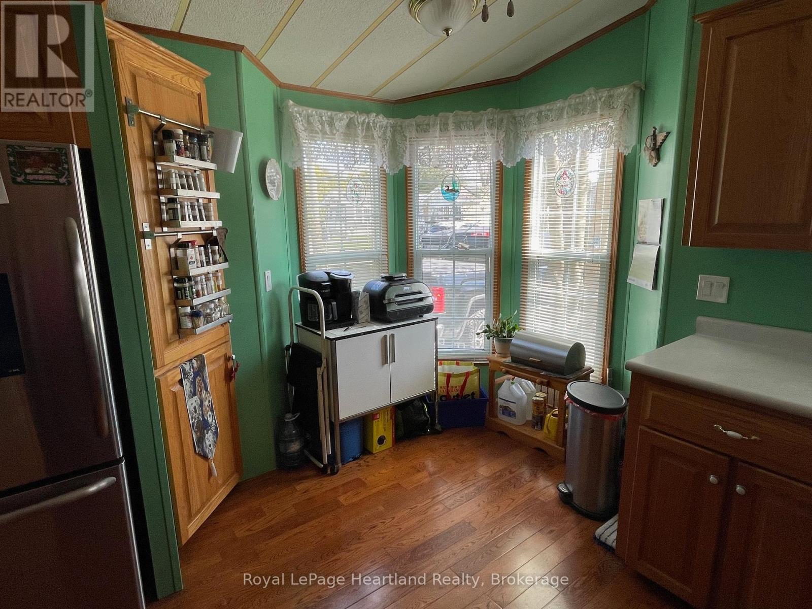 11 - 77719 BLUEWATER HIGHWAY - 5