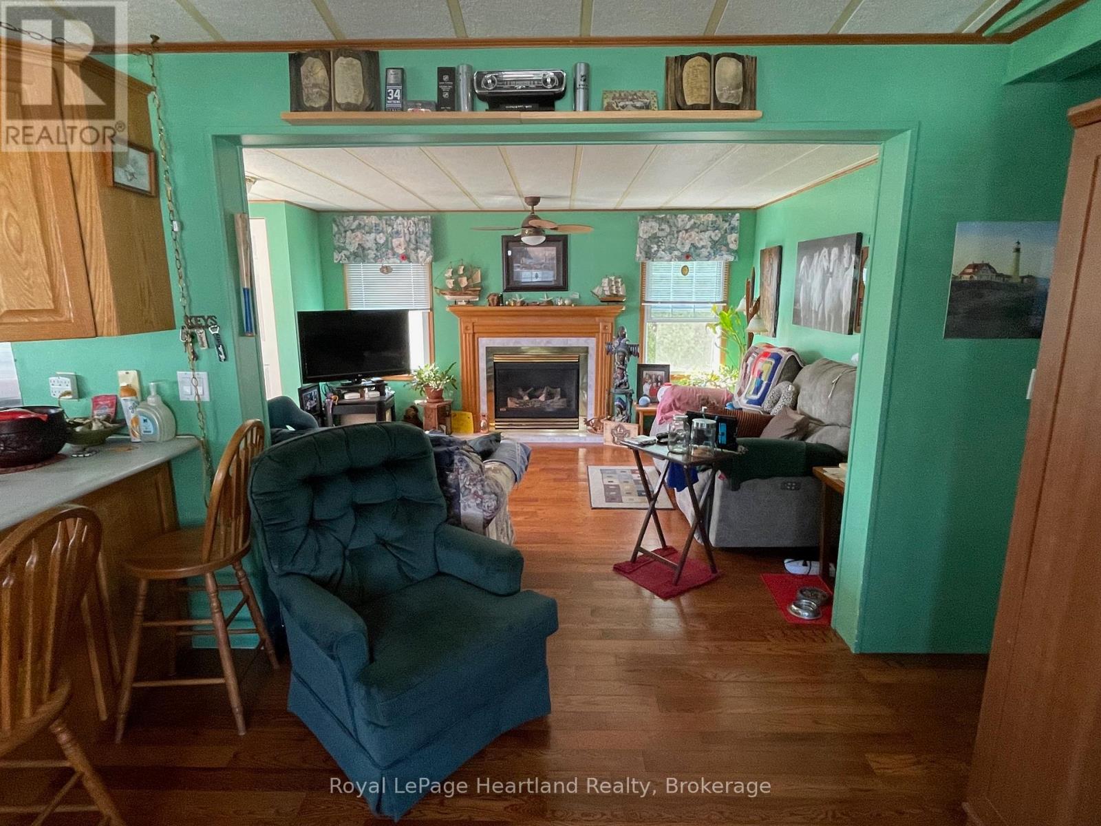 11 - 77719 BLUEWATER HIGHWAY - 7