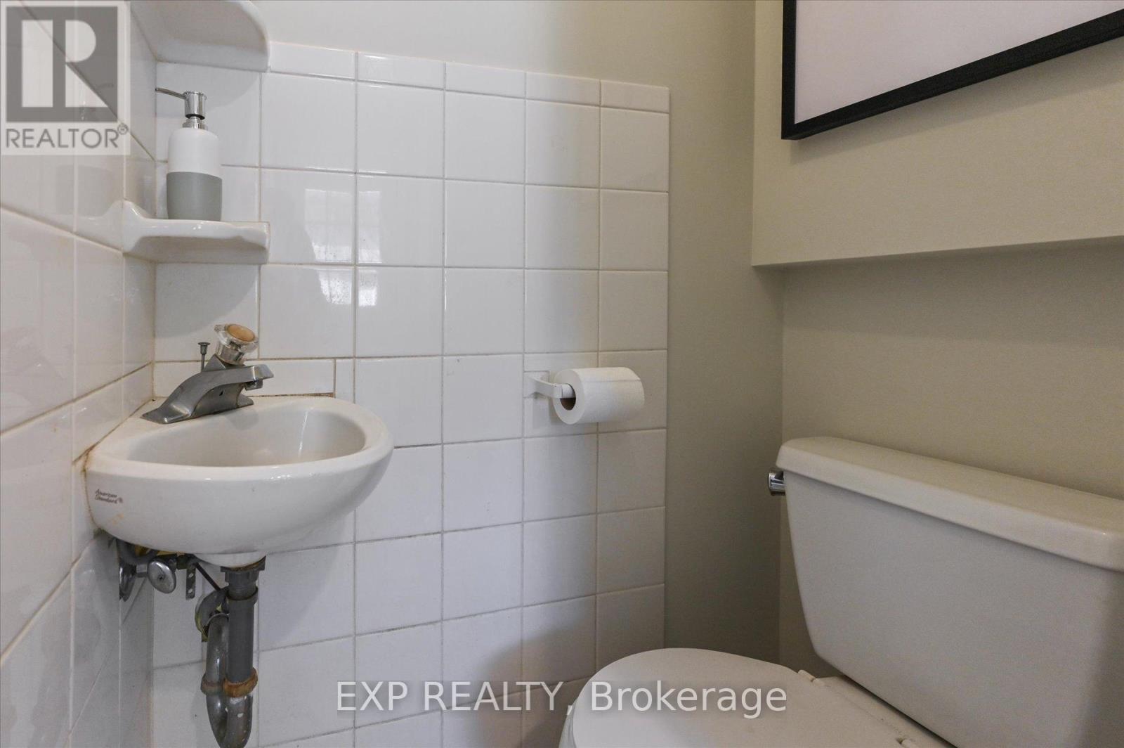 38 LOGANDALE ROAD — photo 21